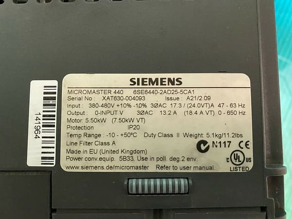 Siemens 6SE6440-2AD25-5CA1. Siemens Micromaster 440. 5.5kW. (UK / EU Read)