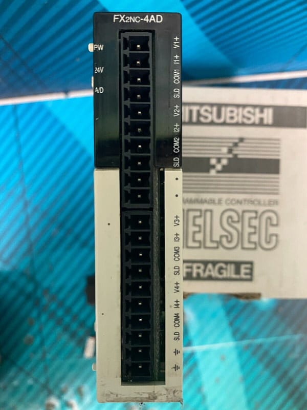 Mitsubishi FX2NC-4AD. FX2NC 4AD. Analog Input Module. (EU/UK Please Read)